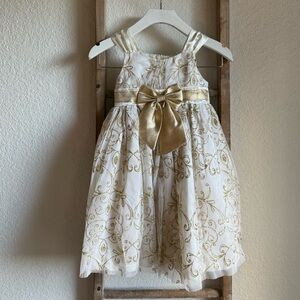 Mia Juliana Ivory and Gold Metallic Belted Glitter Holiday Dress sz: 4